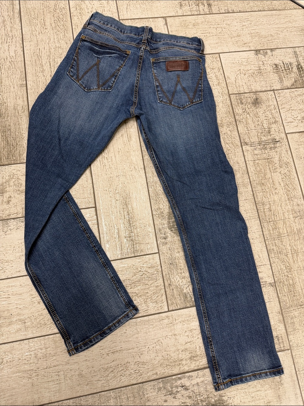 Wrangler Men's Dark Blue Straight Jeans - Picture 3 of 5